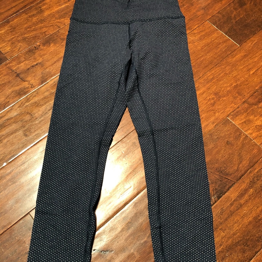 Wunder Under Pant 7/8 in Navy and White Dot